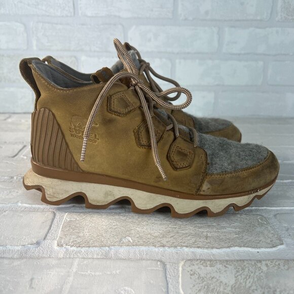 Sorel Kinetic Caribou Snow Boots Womens 7.5 Light Brown Leather Gray Waterproof - Picture 1 of 16
